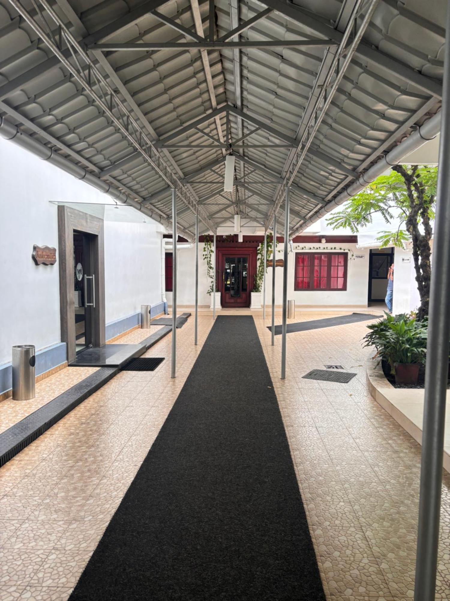 Maharani Hotel Kozhikode Dış mekan fotoğraf