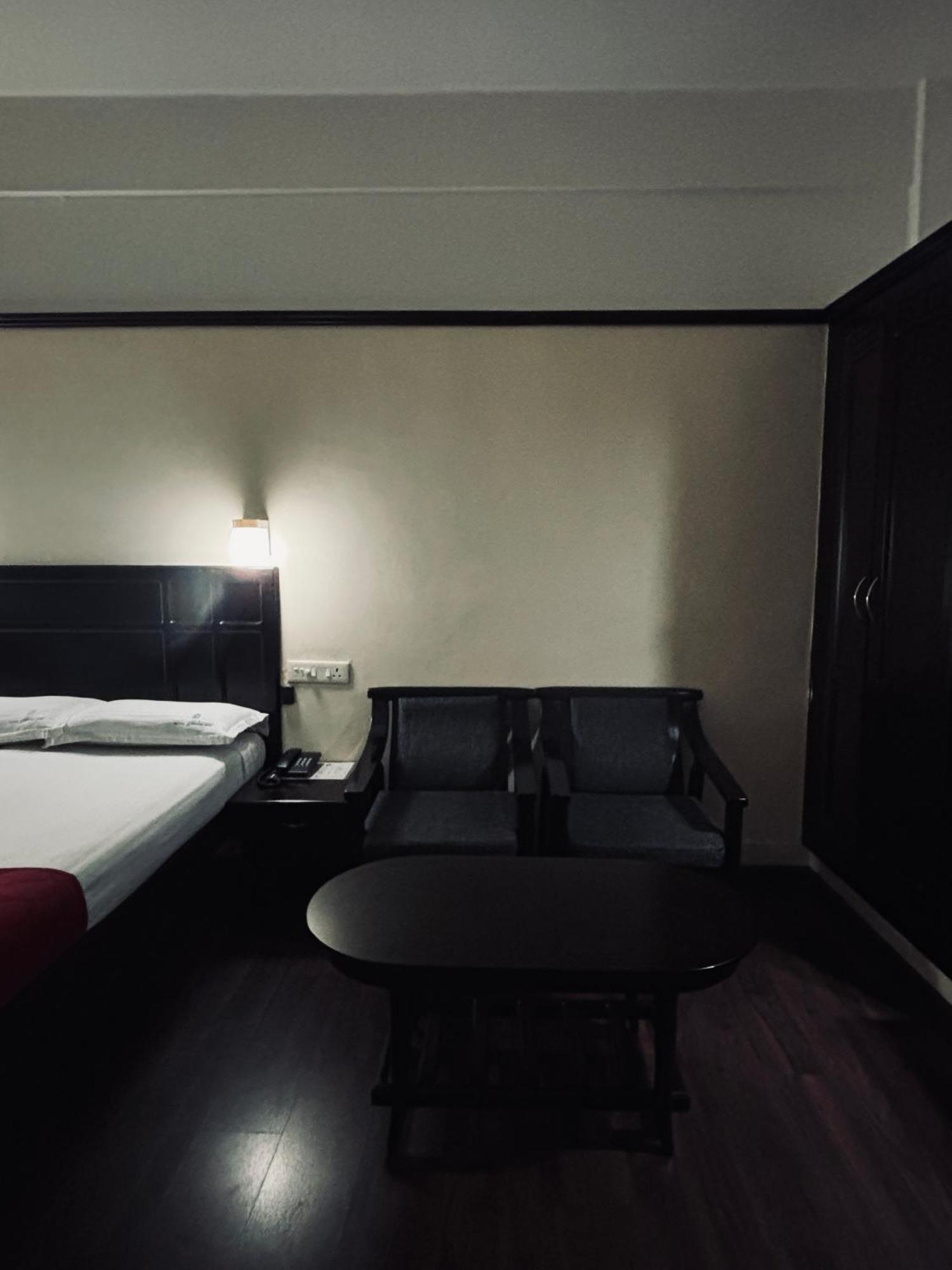 Maharani Hotel Kozhikode Dış mekan fotoğraf